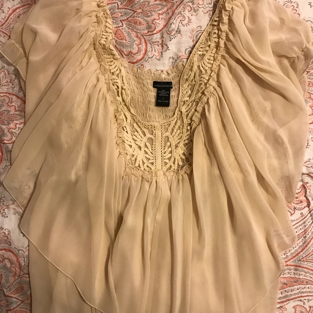 Sheer short-sleeve blouse